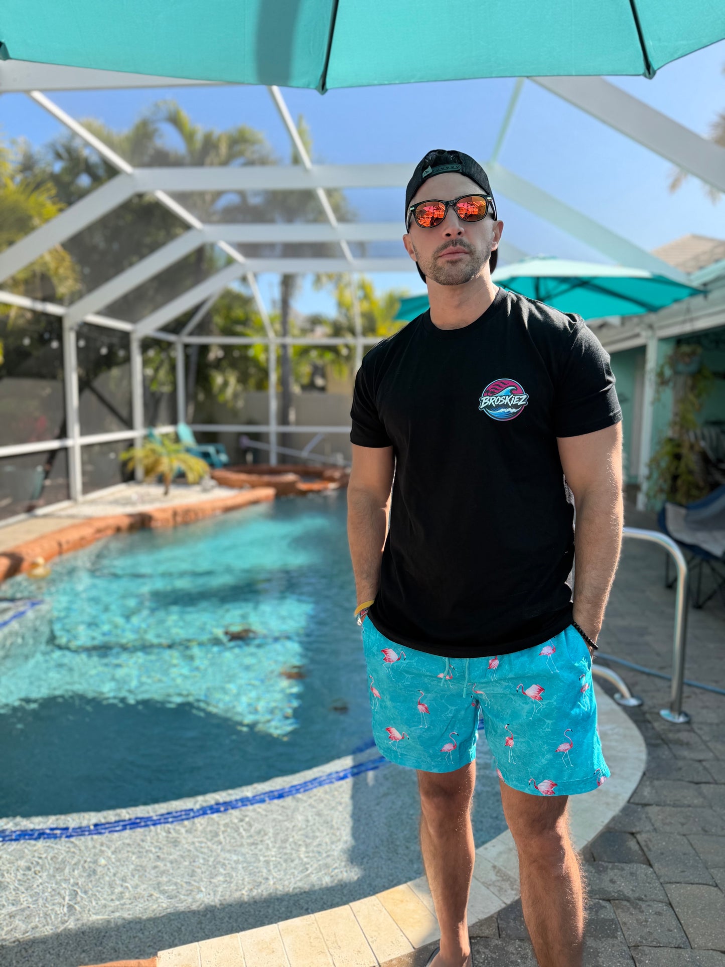 Broskiez Neon Tide